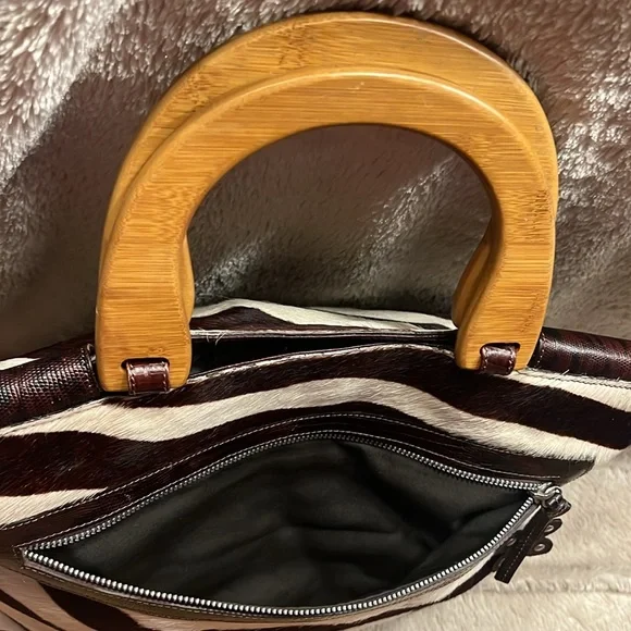 LAURA DI MAGGIO Tote - Picture 5 of 17